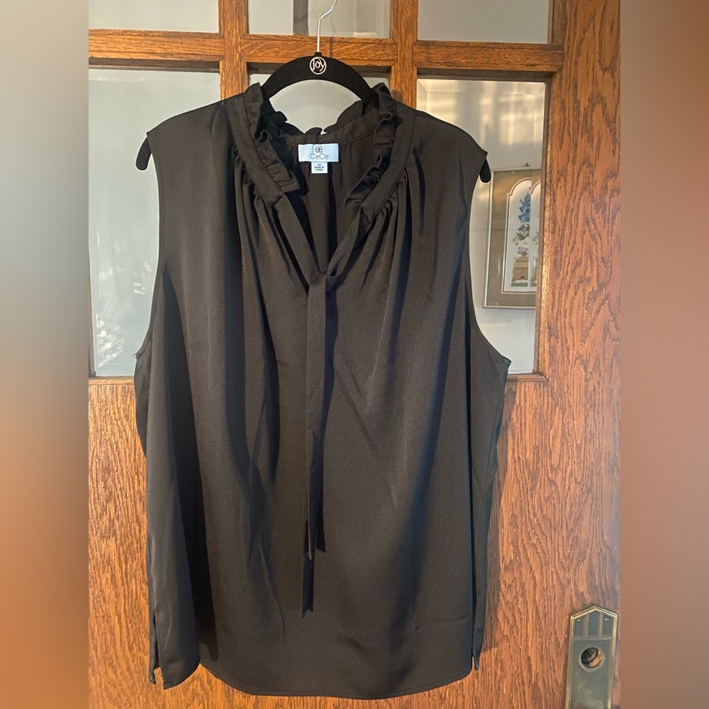 CeCe Black Sleeveless Blouse